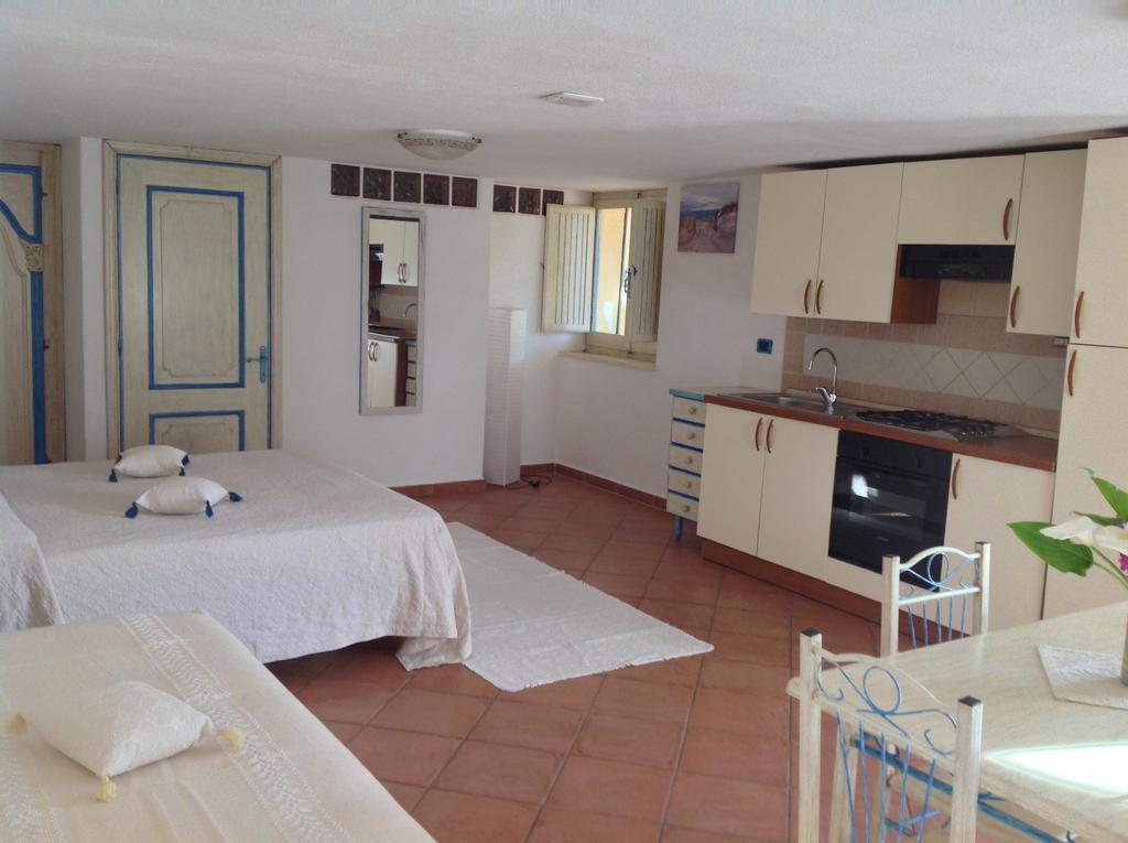 Addisora Appartamenti Cala Liberotto Room photo