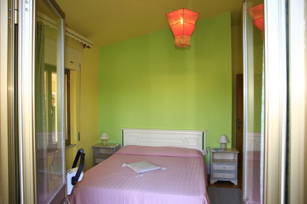 Addisora Appartamenti Cala Liberotto Exterior photo