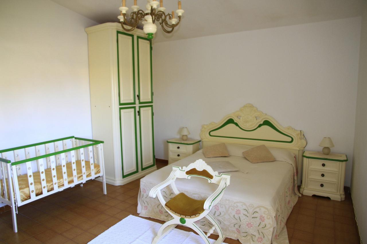 Addisora Appartamenti Cala Liberotto Exterior photo